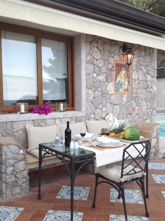 202 Luxury Pool Isola Bella Villa Taormina Room photo
