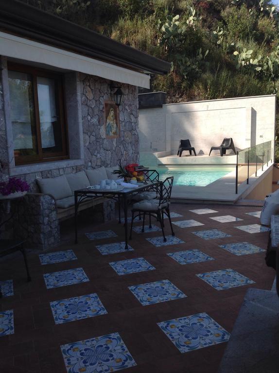 202 Luxury Pool Isola Bella Villa Taormina Room photo