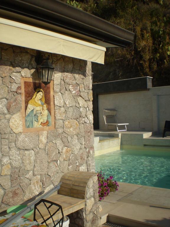 202 Luxury Pool Isola Bella Villa Taormina Room photo